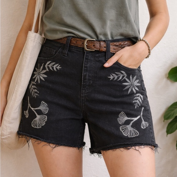 Upcycled Universal Thread Dark Shorts with Gingko + Floral Block Print 🌸 8/29 R - Picture 7 of 7